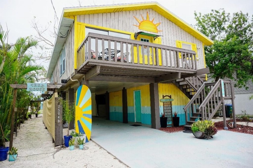 The beach is calling! Totaling 4 beds, 2 full and 2 half baths - Beach Home for sale in Bradenton Beach, Florida on Beachhouse.com