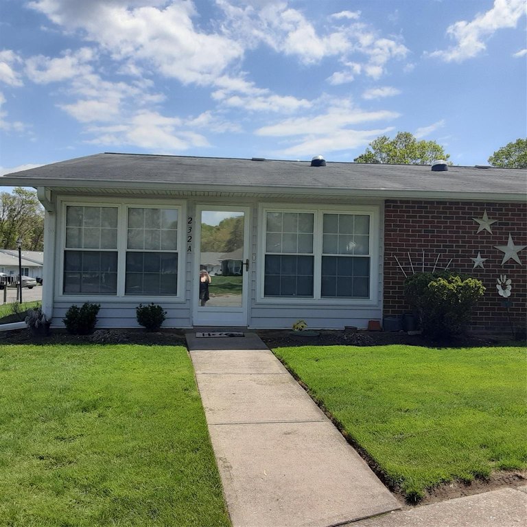 Don't miss out on this beautiful 2 bedroom, 1 bath, Greenbriar - Beach Condo for sale in Ridge, New York on Beachhouse.com