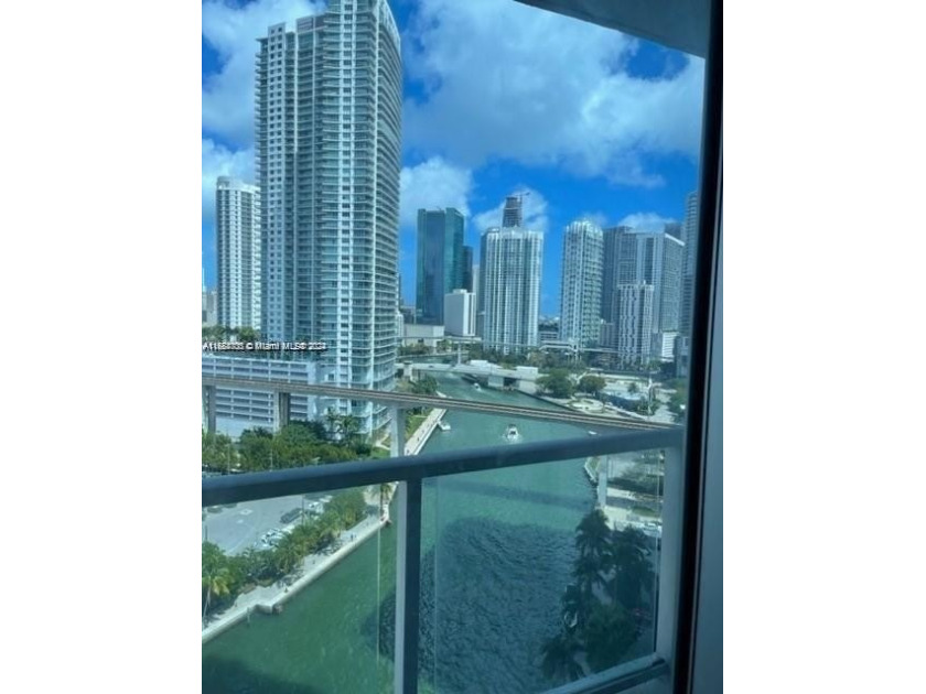 Beautiful, spacious, 1/1.5 unit at Latitude on the River - Beach Condo for sale in Miami, Florida on Beachhouse.com