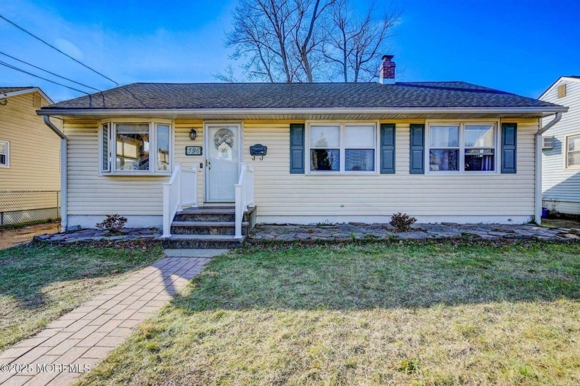 Commuters Dream this 3 BED 2 BATH RANCH is in the perfect - Beach Home for sale in South Amboy, New Jersey on Beachhouse.com