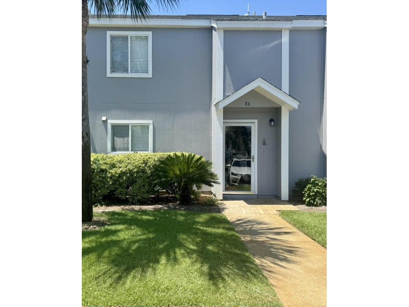 Check out this beautifully remodeled townhome with three - Beach Home for sale in Destin, Florida on Beachhouse.com