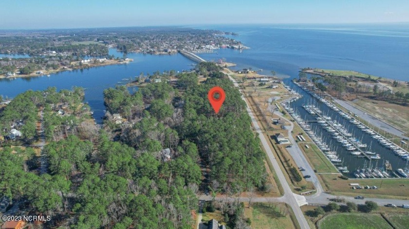 Welcome to lot #4 Fairwinds Drive, a water-oriented community of - Beach Lot for sale in Oriental, North Carolina on Beachhouse.com