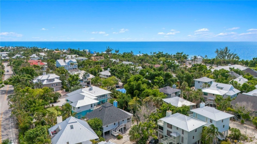 Charming and private is the perfect way to describe this - Beach Home for sale in Captiva, Florida on Beachhouse.com