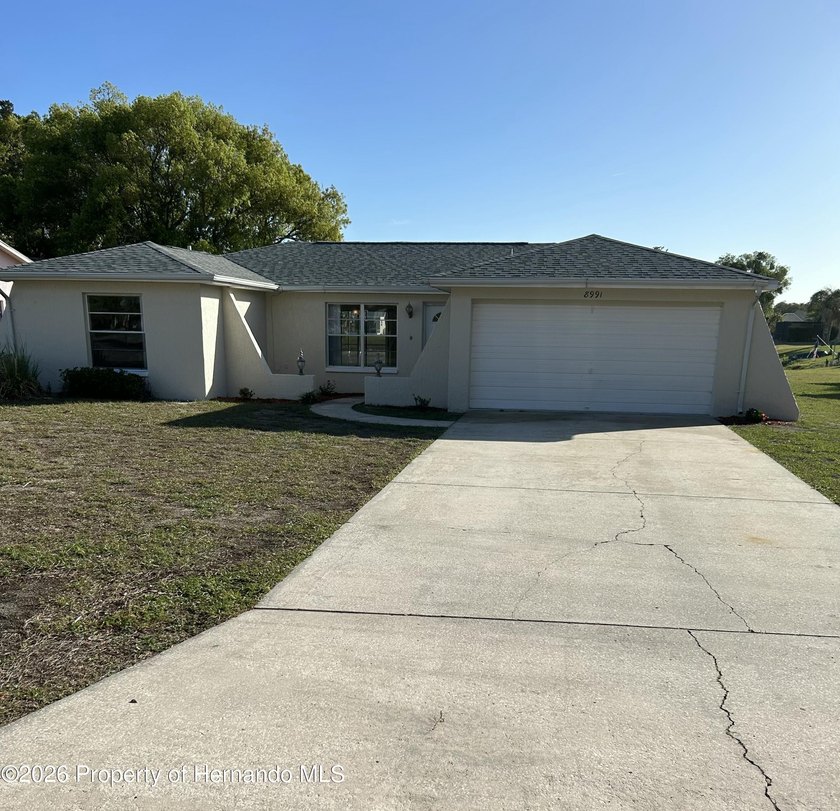 BACK ON THER MARKET Welcome to this waterfront 3-bedroom, 2-bath - Beach Home for sale in Weeki Wachee, Florida on Beachhouse.com
