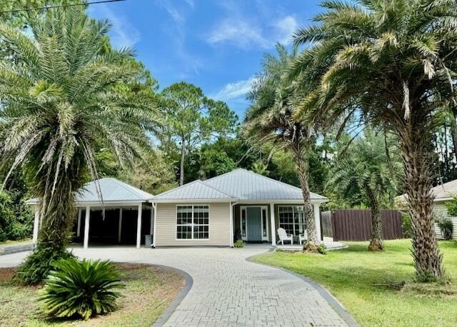 Charming Florida Cottage offers a single story open concept - Beach Home for sale in Santa Rosa Beach, Florida on Beachhouse.com