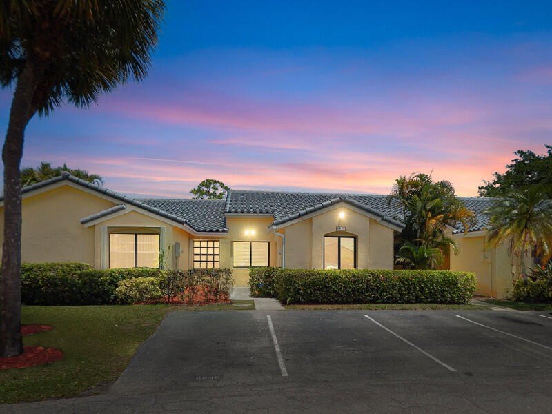 Wake up to tranquil lake views in this fully renovated - Beach Home for sale in Boca Raton, Florida on Beachhouse.com