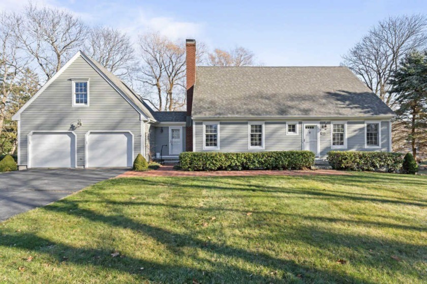 Nestled at the head of the exclusive Norwood Farms neighborhood - Beach Home for sale in York, Maine on Beachhouse.com