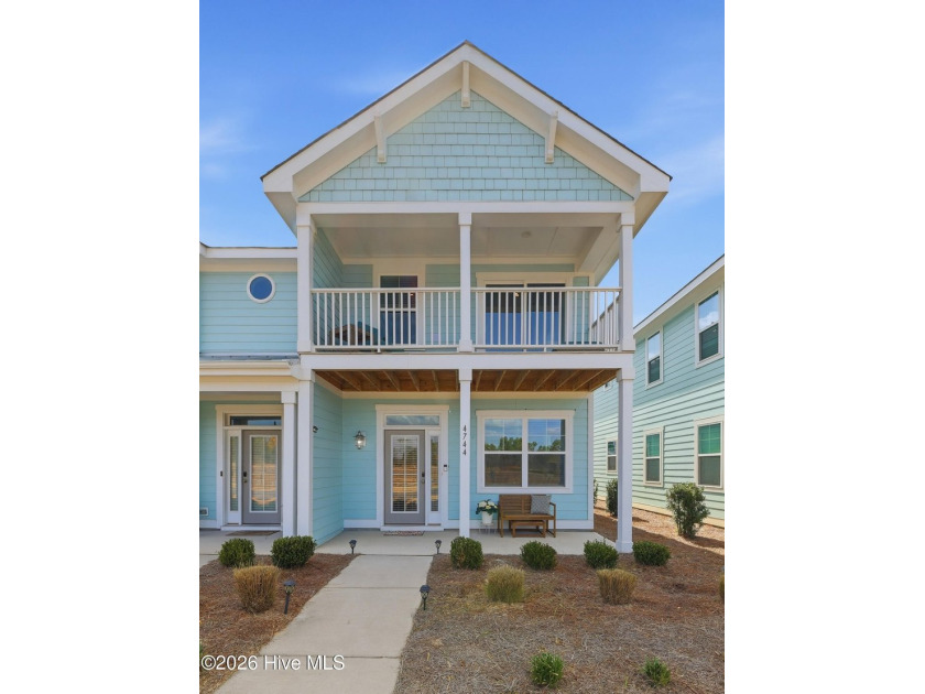 Enjoy low-maintenance living at its best in this charming Sloop - Beach Townhome/Townhouse for sale in Wilmington, North Carolina on Beachhouse.com