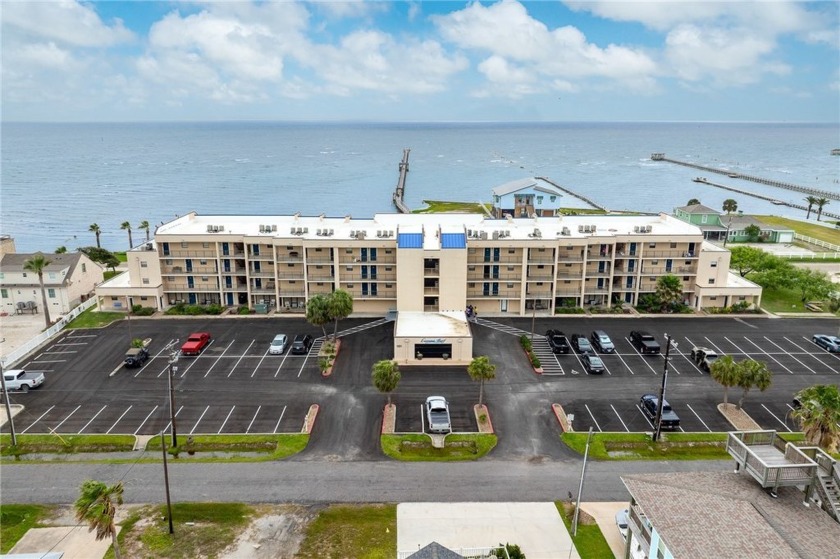 STUNNING WATERFRONT CONDO WITH MODERN UPDATES & SPECTACULAR - Beach Condo for sale in Rockport, Texas on Beachhouse.com