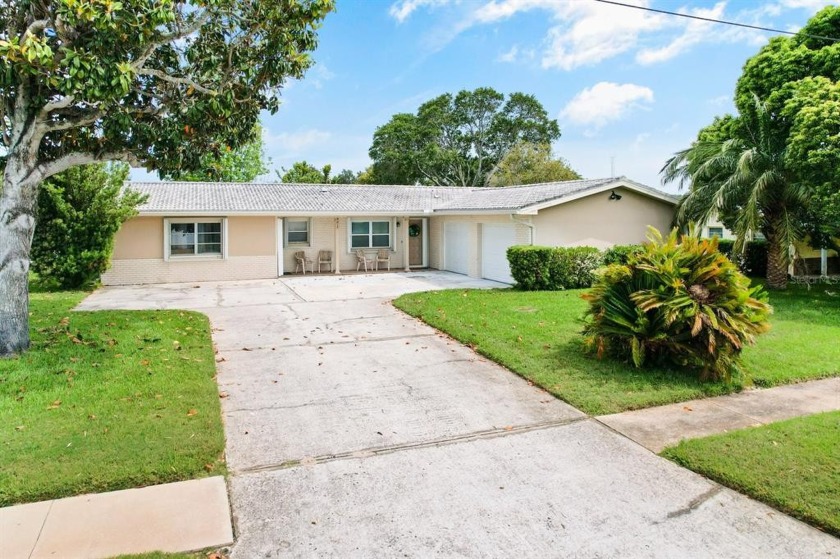 Rare opportunity to own a very well maintained Duplex in Largo - Beach Home for sale in Largo, Florida on Beachhouse.com