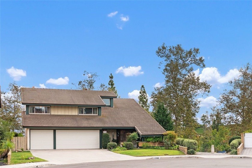 FIRST TIME ON THE MARKET!  Don't miss this rare opportunity to - Beach Home for sale in Mission Viejo, California on Beachhouse.com