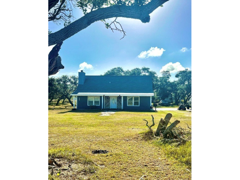 Escape to tranquility in this beautifully 4-bedroom, 2.5-bath - Beach Home for sale in Aransas Pass, Texas on Beachhouse.com