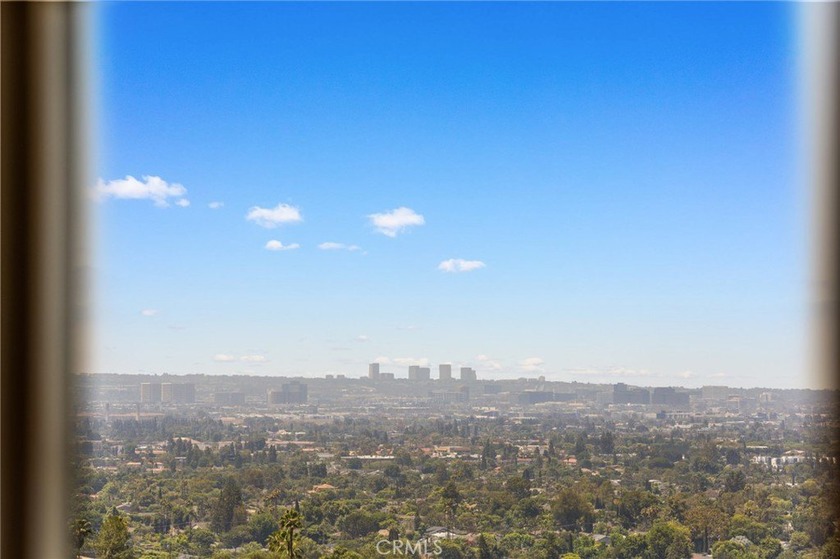 Panoramic Heights Estate, Luxury Living with Ocean & City Views - Beach Home for sale in Santa Ana, California on Beachhouse.com