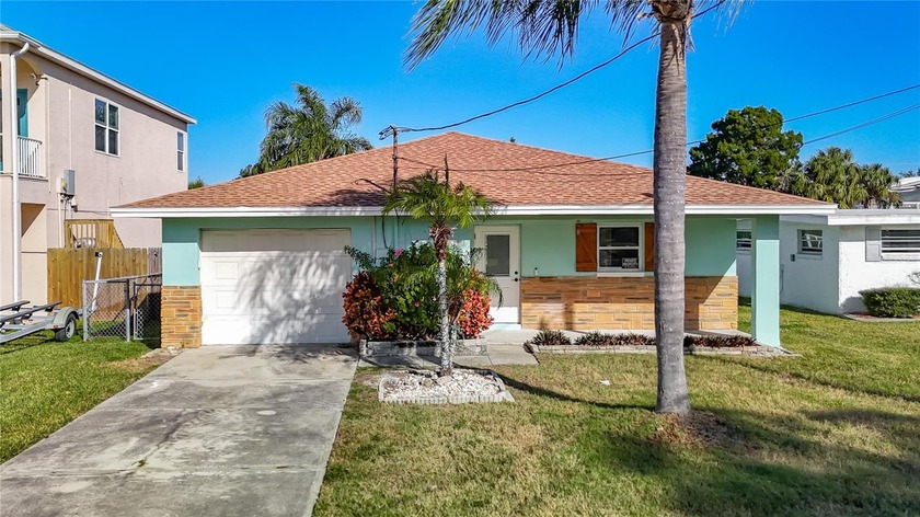 Short Sale. PRICE IMPROVEMENT BRING ALL OFFERS!!  Wake up to - Beach Home for sale in Hudson, Florida on Beachhouse.com