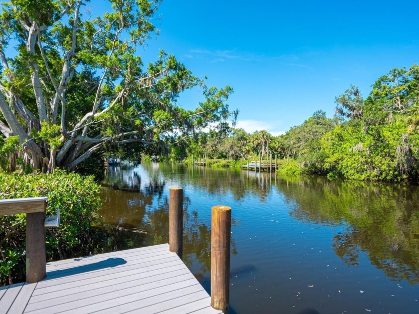 Enchanting waterfront lot, nearly 100 feet on the water - Beach Home for sale in Sarasota, Florida on Beachhouse.com