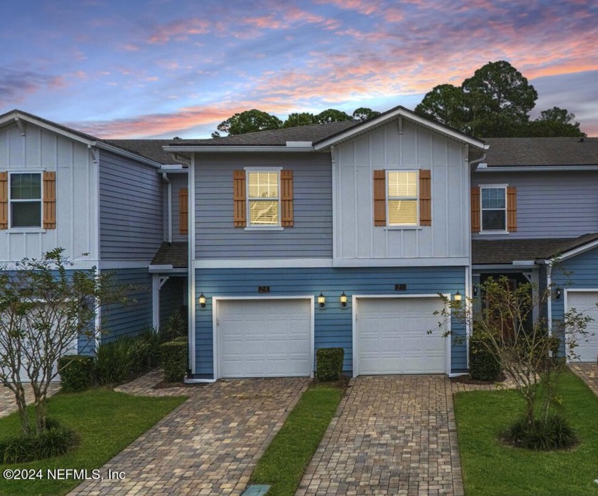 Welcome to this charming 2-story townhome available in the - Beach Townhome/Townhouse for sale in Ponte Vedra, Florida on Beachhouse.com