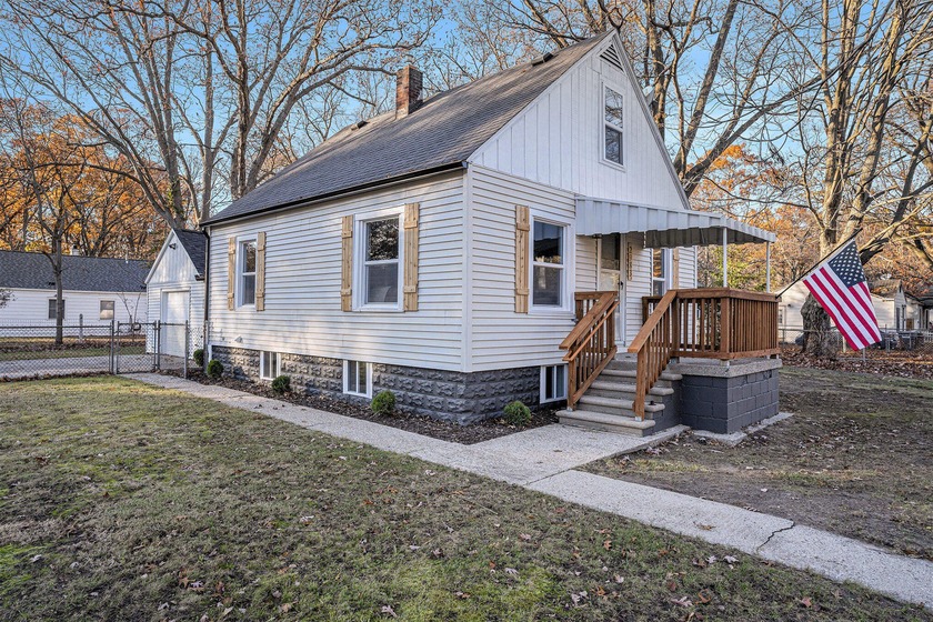 Welcome to 2983 Worden St, Norton Shores! This freshly remodeled - Beach Home for sale in Norton Shores, Michigan on Beachhouse.com