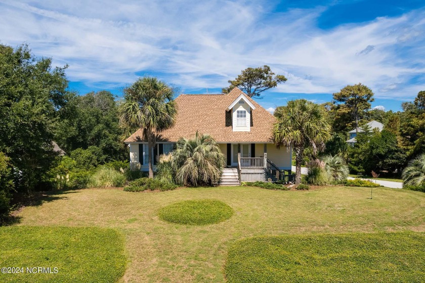 Picture your family in this spacious bungalow in a coveted - Beach Home for sale in Emerald Isle, North Carolina on Beachhouse.com