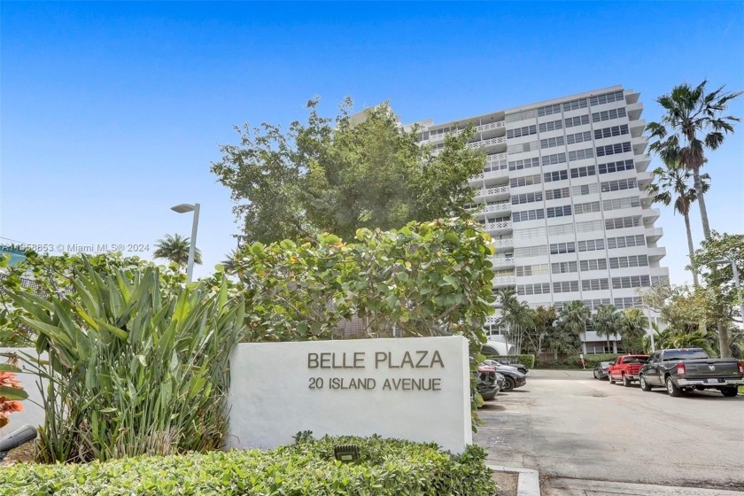 Short Sale Opportunity! Spacious 1 BD | 1.5 BA condo in the - Beach Condo for sale in Miami Beach, Florida on Beachhouse.com