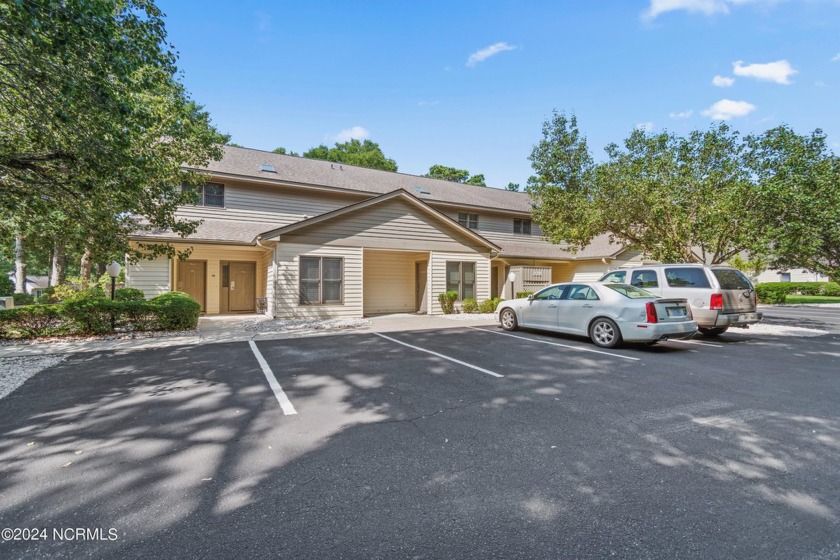 This unique Sunset Beach property in Sea Trail offers endless - Beach Townhome/Townhouse for sale in Sunset Beach, North Carolina on Beachhouse.com