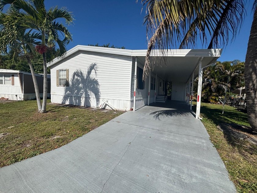 ALL OFFERS WELCOME! CALL TODAY TO VIEW THIS BEAUTIFULL, SPACIOUS - Beach Home for sale in Deerfield Beach, Florida on Beachhouse.com