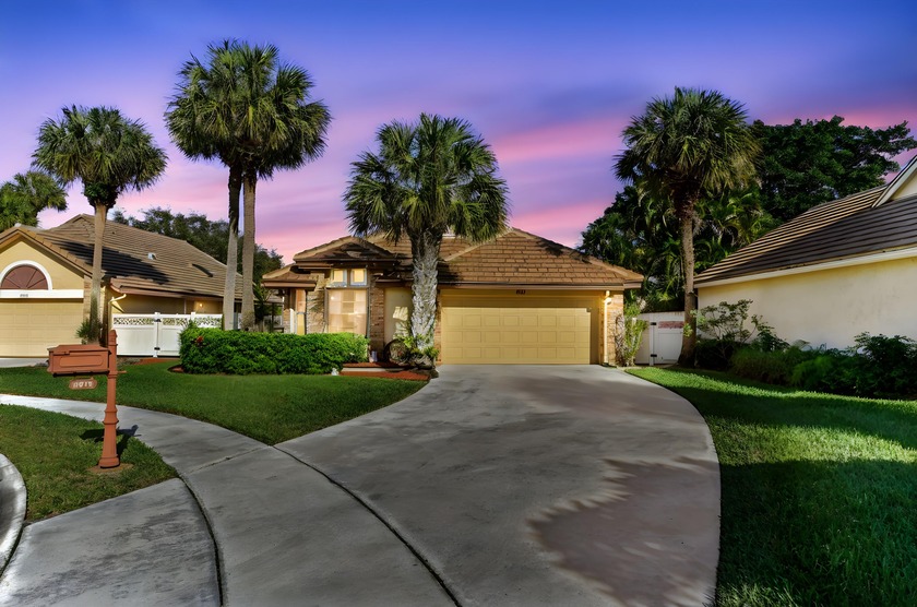 Welcome to the Country club lifestyle!Aberdeen has a mandatory - Beach Home for sale in Boynton Beach, Florida on Beachhouse.com