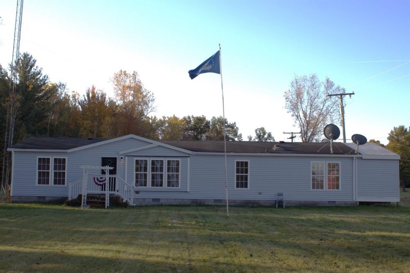 Bright and airy 3 bedroom, 2 full bath ranch home on 1.52 acres - Beach Home for sale in Lexington, Michigan on Beachhouse.com