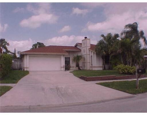 This is a 4/2.  Great condition. Gara was converted in an - Beach Home for sale in West Palm Beach, Florida on Beachhouse.com