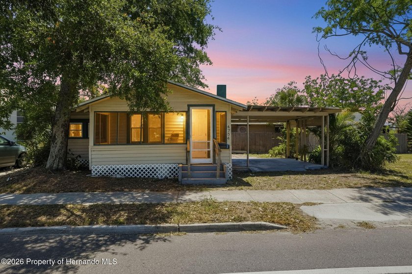 This income-producing investment property is a prime opportunity - Beach Home for sale in St. Petersburg, Florida on Beachhouse.com