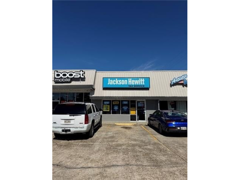 Versatile 1,200 sq ft commercial condo available in the Kennedy - Beach Commercial for sale in Slidell, Louisiana on Beachhouse.com