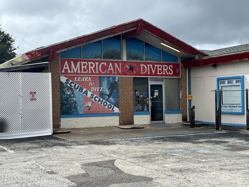 PRICE REDUCTION !!! MOTIVATED SELLERS !!! Tons of instant equity - Beach Commercial for sale in Merritt Island, Florida on Beachhouse.com