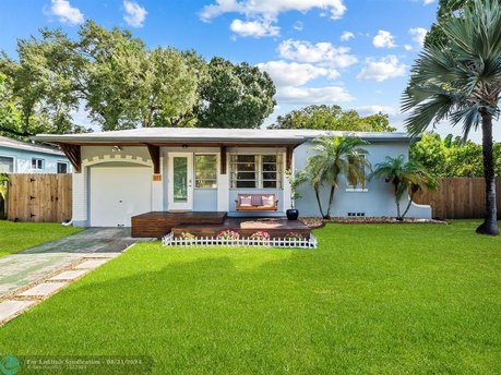 Hot Tarpon River!!! Nestled on a highly sought-after, quiet - Beach Home for sale in Fort Lauderdale, Florida on Beachhouse.com