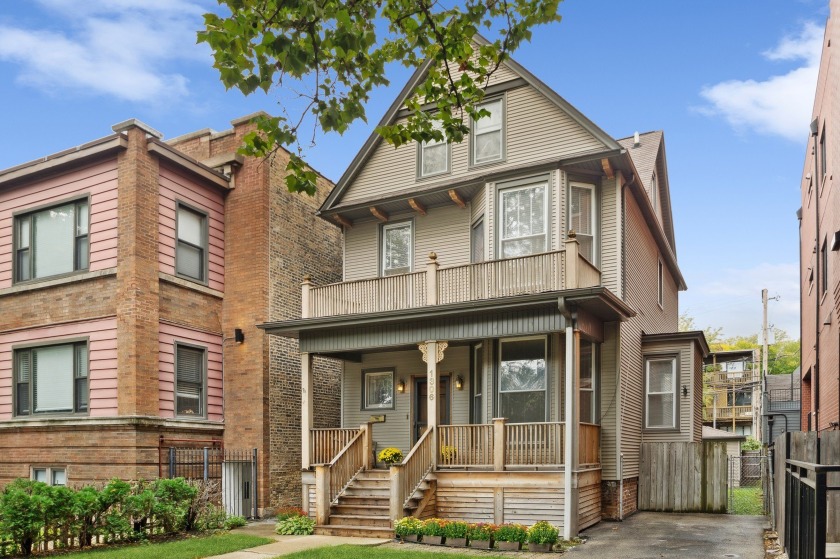 Turn of the Century Victorian Home in the very desirable - Beach Home for sale in Chicago, Illinois on Beachhouse.com