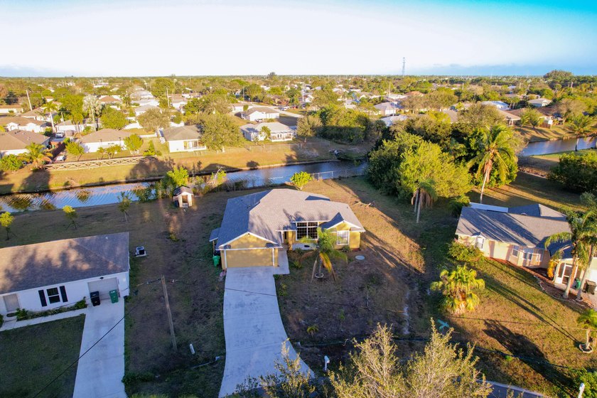Don't miss this incredible opportunity! This home sits on a high - Beach Home for sale in Port Saint Lucie, Florida on Beachhouse.com