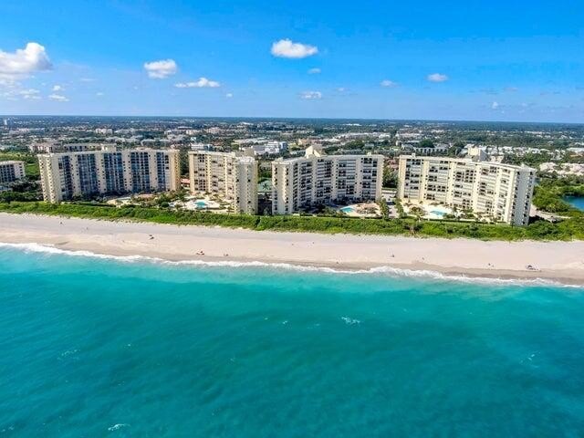 Welcome to Unimpeded Beach Access! That's right! Ocean Trail is - Beach Condo for sale in Jupiter, Florida on Beachhouse.com