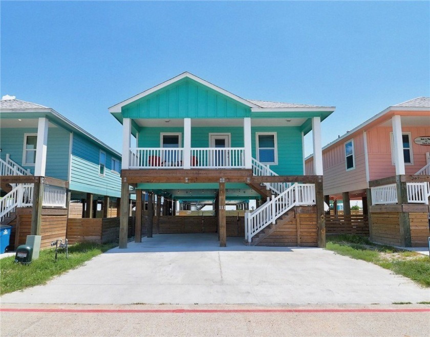 Port Aransas vacation dream house with a pool and outdoor - Beach Home for sale in Port Aransas, Texas on Beachhouse.com