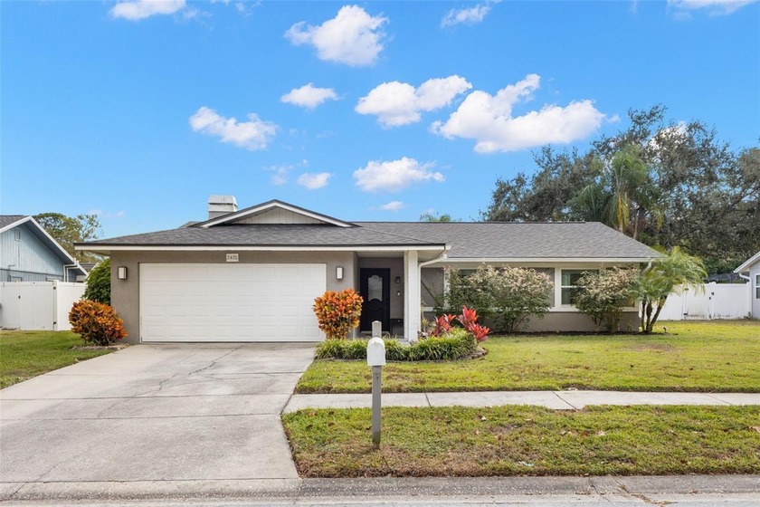 Under contract-accepting backup offers. Welcome home to 2420 - Beach Home for sale in Palm Harbor, Florida on Beachhouse.com