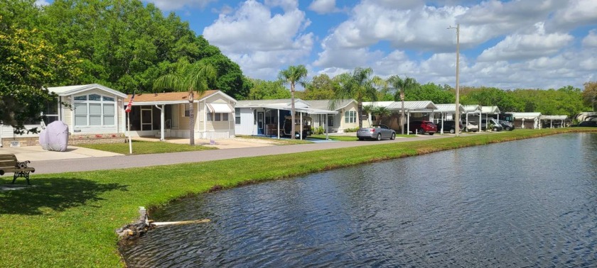 PRICE REDUCED!!POND VIEWS/55+/92/1BD1BA/LARGE LIVING - Beach Home for sale in Riverview, Florida on Beachhouse.com
