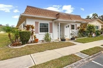 This END Unit VILLA has had a complete Make-over in the past - Beach Home for sale in Largo, Florida on Beachhouse.com