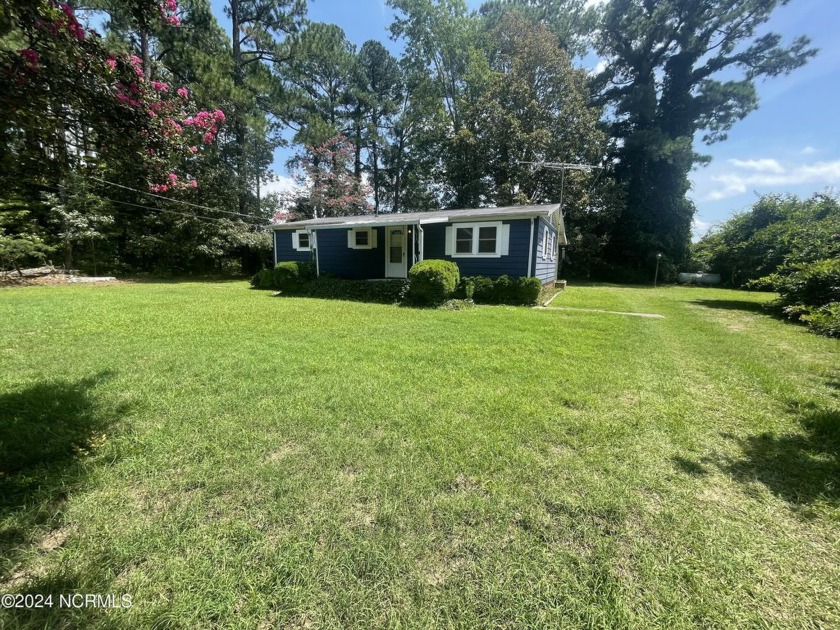 Seeking a personal retreat or a home within a community that - Beach Home for sale in Edenton, North Carolina on Beachhouse.com