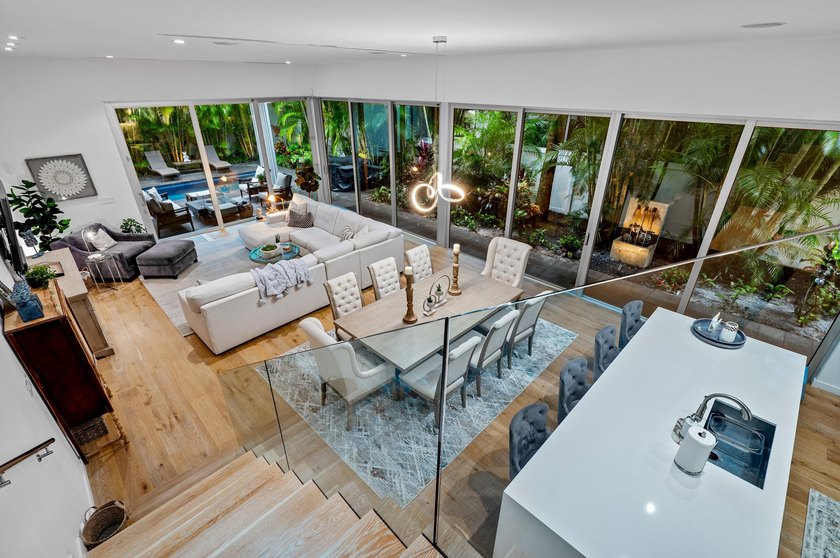 Near Atlantic Avenue and the ocean, this chic custom townhome - Beach Townhome/Townhouse for sale in Delray Beach, Florida on Beachhouse.com