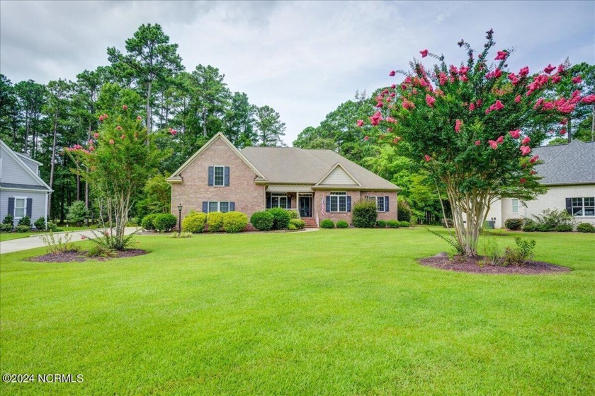 Welcome to this spacious 5-bedroom, 4 and a half- bath home in - Beach Home for sale in New Bern, North Carolina on Beachhouse.com