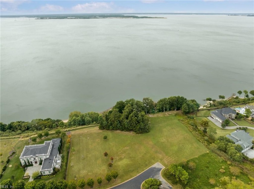 Rare opportunity to build your dream home on the James River in - Beach Lot for sale in Williamsburg, Virginia on Beachhouse.com