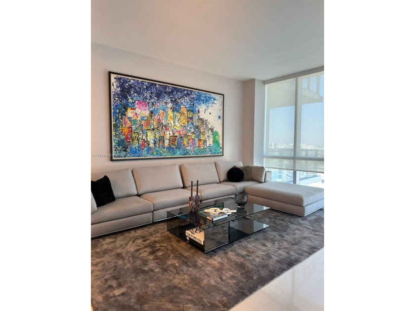 3 BEDROOM PLUS DEN/ 4 bath Fully designer decorated turnkey unit - Beach Condo for sale in Miami, Florida on Beachhouse.com