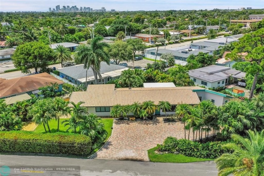 Nestled in the heart of Wilton Manors, this home features a spit - Beach Home for sale in Wilton Manors, Florida on Beachhouse.com