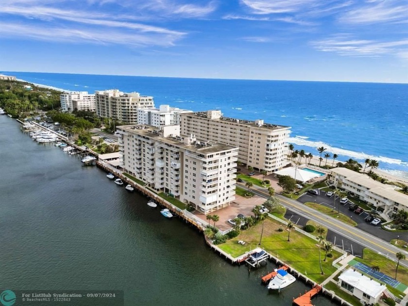 STUNNING, TOTALLY RENOVATED, CORNER UNIT WITH VIEWS OF - Beach Condo for sale in Hillsboro Beach, Florida on Beachhouse.com