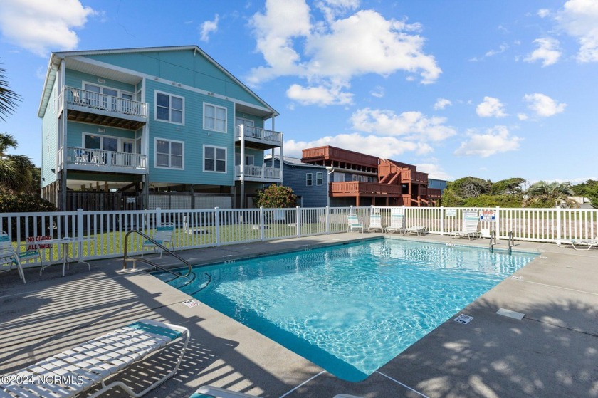 Stepping into this Fully Furnished 2 bed/2 bath Condo with Den - Beach Condo for sale in Atlantic Beach, North Carolina on Beachhouse.com