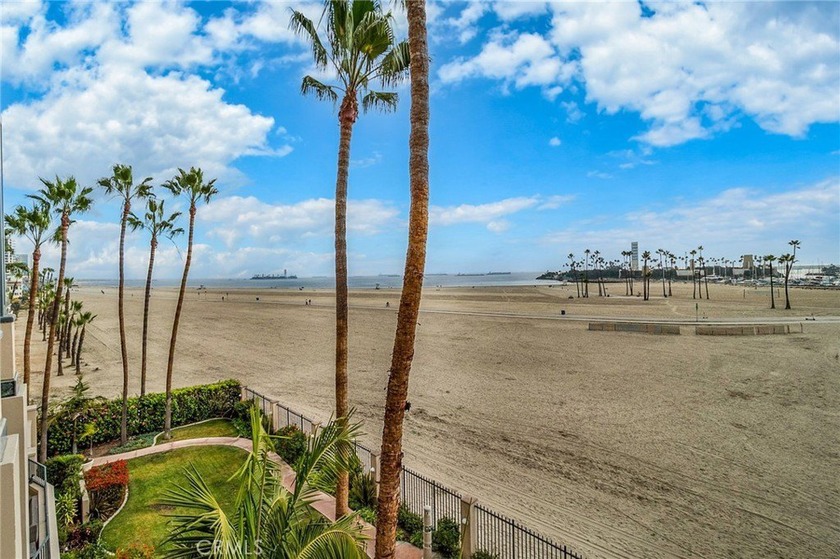 The Pacific is the most desired luxury downtown high-rise - Beach Condo for sale in Long Beach, California on Beachhouse.com