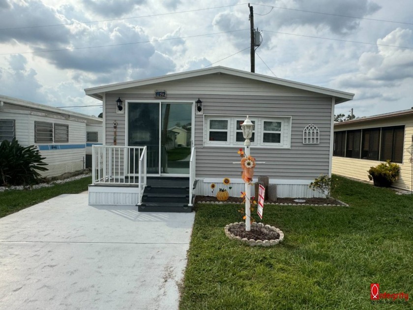 Welcome to Winterset Mobile Home Resort nestled on the cusp of - Beach Home for sale in Palmetto, Florida on Beachhouse.com