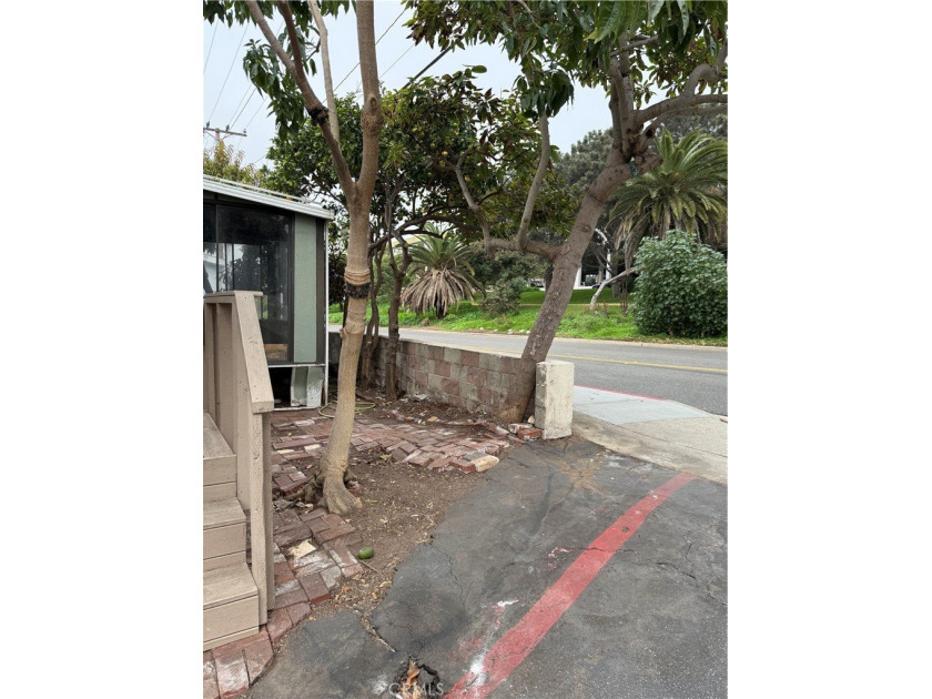 Marineland resident-owned co-op. No income restrictions! - Beach Home for sale in Hermosa Beach, California on Beachhouse.com